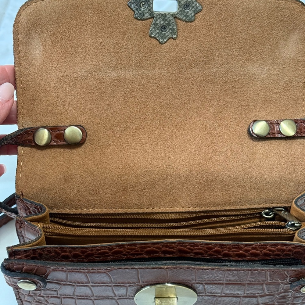 Patricia Nash Brown Croc-Embossed Crossbody Bag turn lock flap purse - Picture 7 of 12